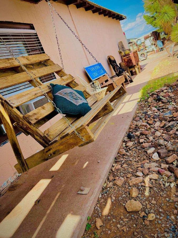 A Taste Of West Texas The Old Rock Shop Villa แวนฮอร์น ภายนอก รูปภาพ